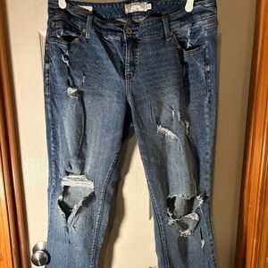Torrid Boyfriend ripped jeans size 16